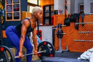 Toned back for women: The newest obsession and how to get it