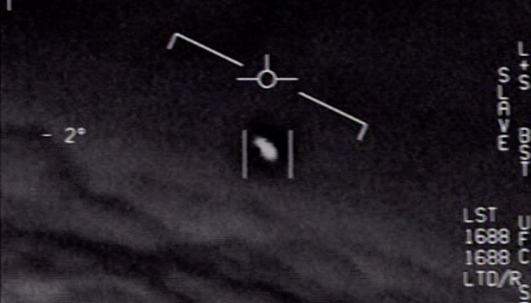 White House taps the guy who keeps crying ‘aliens’ to run UFO group