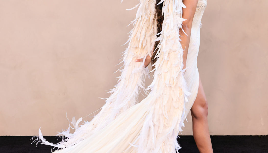 Zendaya Just Ditched Her Signature Pumps for This Heel-less Shoe Trend
