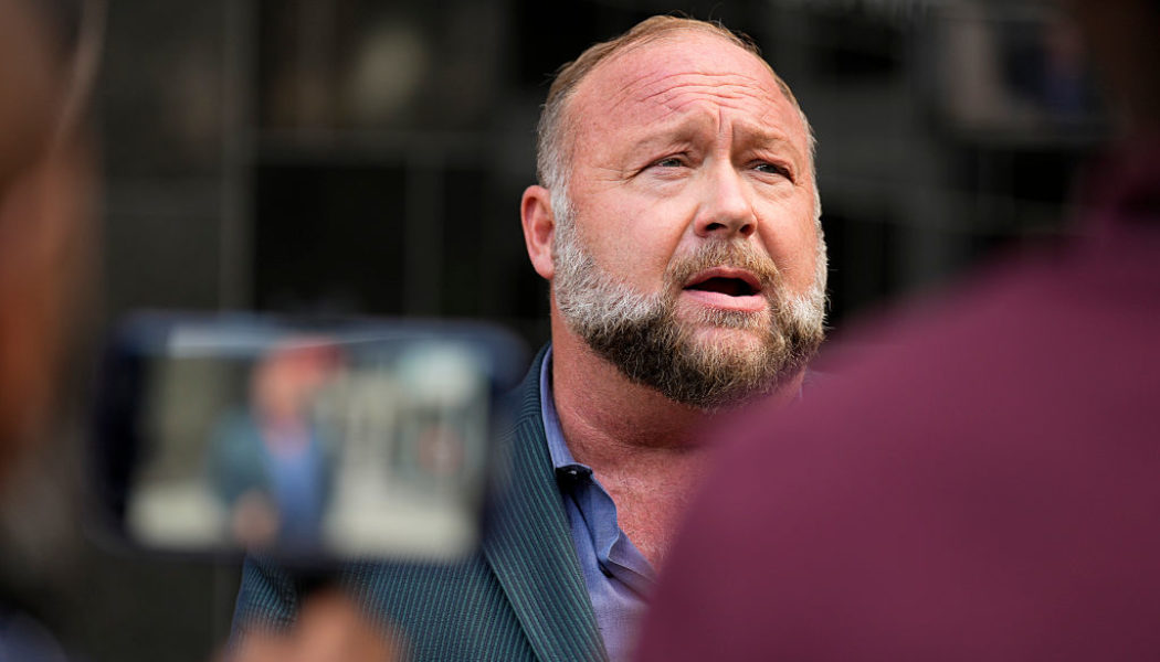 Alex Jones Calls For Trump Impeachment Over Iran War
