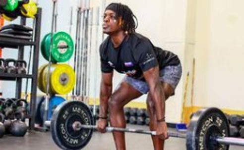 Deadlift: How this one exercise builds strength, burns fat and improves posture