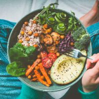 Is it worse to eat unhealthy food in the morning, or later in the day?