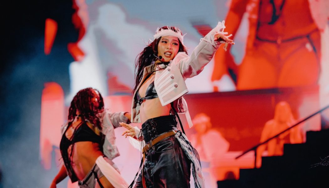 Lollapalooza 2026 Saturday Photo Gallery: JENNIE, Geese, Ethel Cain & Wolf Alice