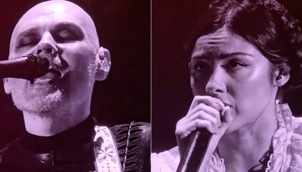 Olivia Rodrigo Joins Smashing Pumpkins for "Thirty-Three" at Lollapalooza
