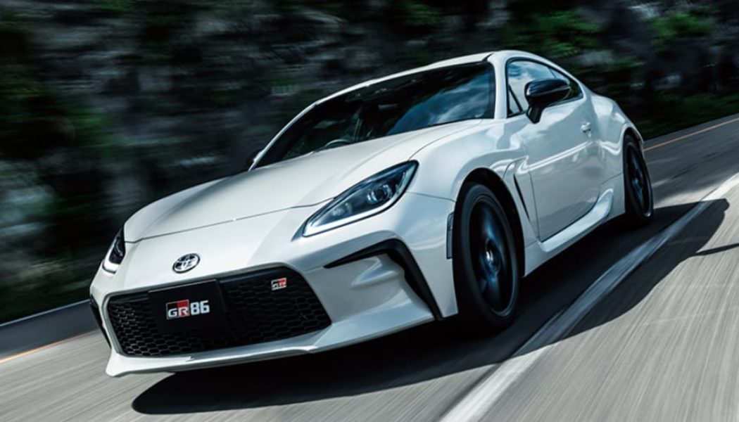 Toyota Updates the GR86 for Japan With Motorsport-Derived Handling and Safety Refinements