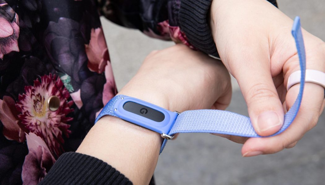 Your Fitbit data can now connect directly to Apple Health